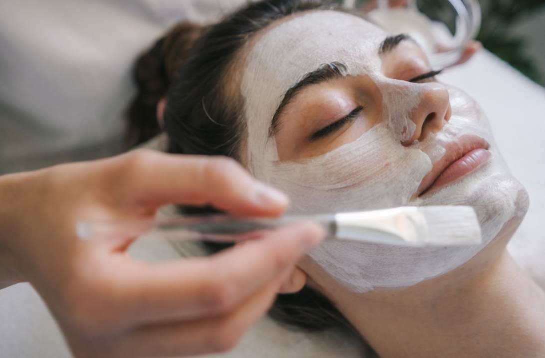 Why You Should Choose M Beautique Salon for Organic Facials in Phoenix