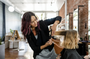 How to Choose the Right Hair Salon for You